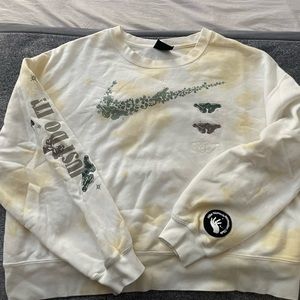 Nike Yellow/Tan Acid-Wash Style Crop